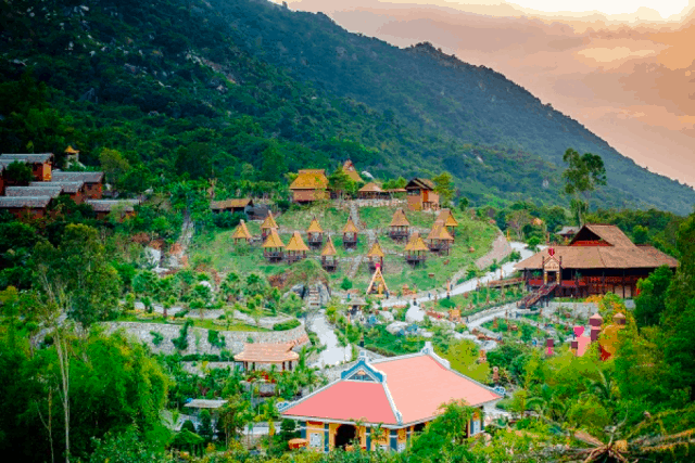 Toàn cảnh khu du lịch tắm bùn Trăm Trứng Nha Trang (Ảnh: Sưu tầm)