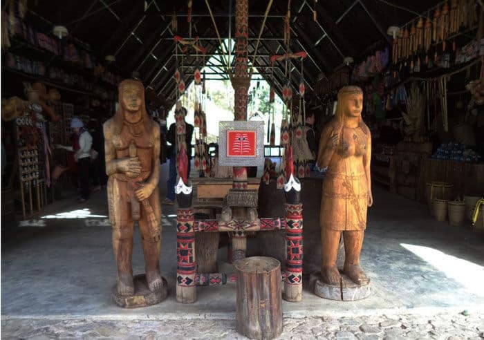 Chợ Chồm Hồm - làng Cù Lần