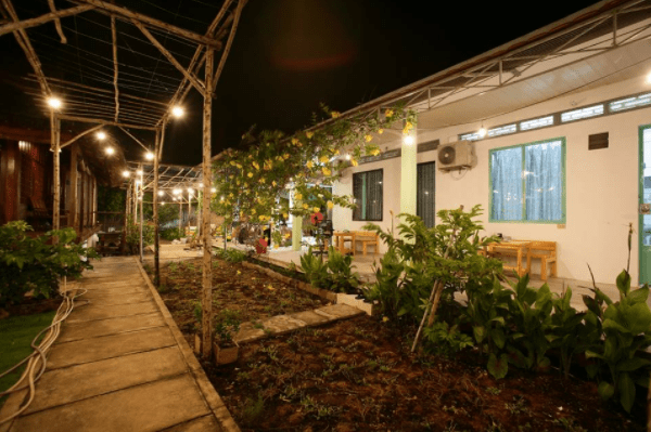 Bạch Cúc Homestay - Đơn giản, thoáng mát lại vô cùng yên bình Bạch Cúc Homestay - Đơn giản, thoáng mát lại vô cùng yên bình