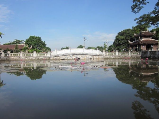 Kiếp Bạc - điểm gần chùa Côn Sơn