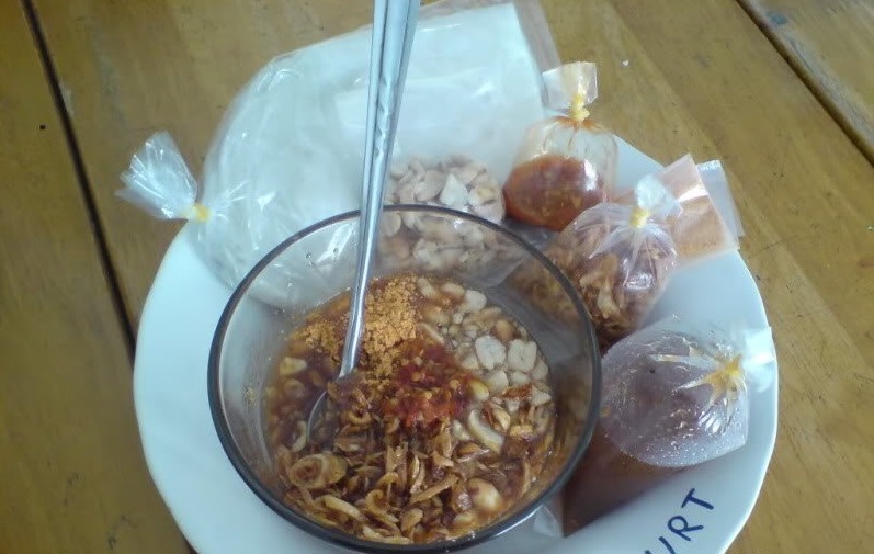 bánh tráng me - quán ăn ngon ở Tây Ninh