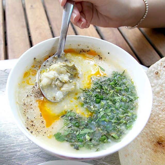 Đặc sản cháo hàu Phú Yên