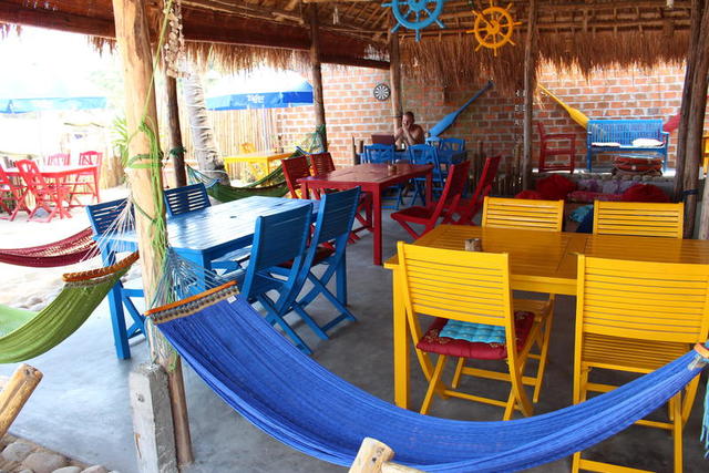 Khách sạn Quy Nhơn giá rẻ - Life's a beach