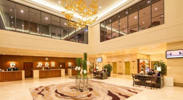Sảnh đón khách ở Saigon Prince Hotel (Ảnh sưu tầm) Sảnh đón khách ở Saigon Prince Hotel (Ảnh sưu tầm)