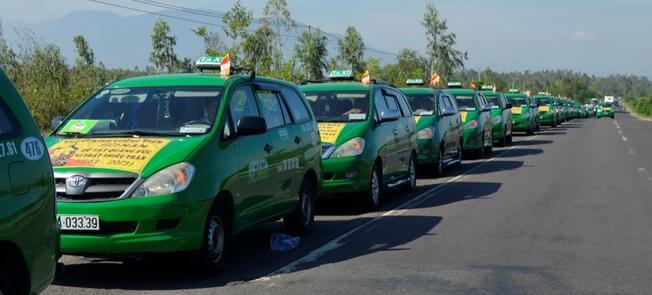 Các hãng taxi khi di chuyển du lịch Đà Lạt 