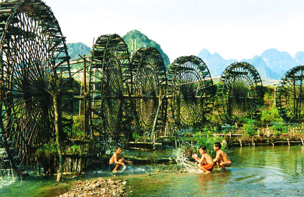 Pù Luông - guồng nước