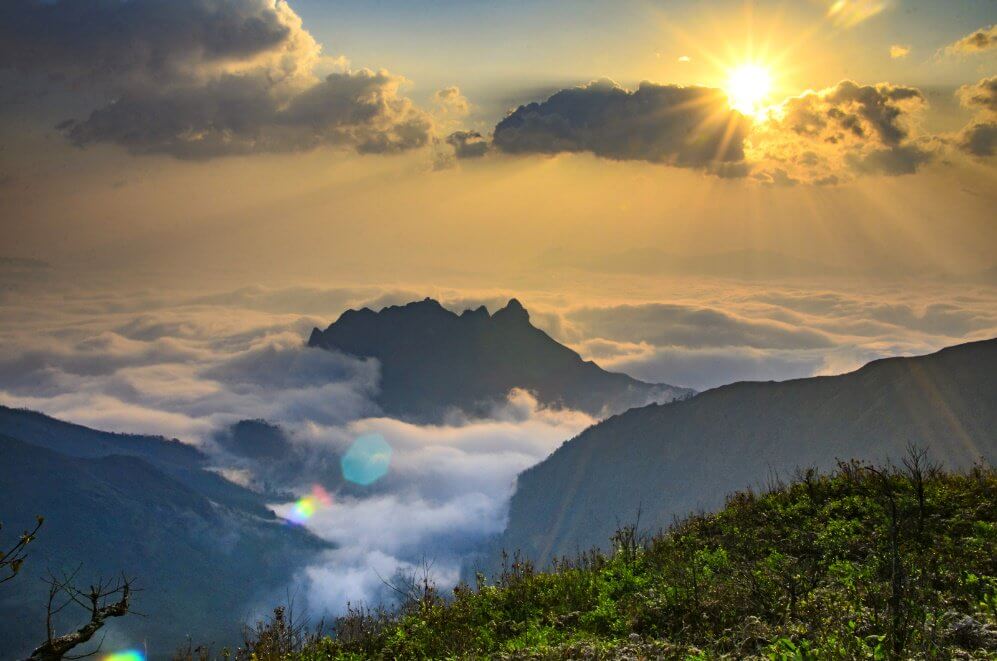 bình minh ở núi muối