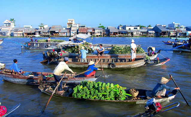 Chợ nổi lớn nhất miền tây 
