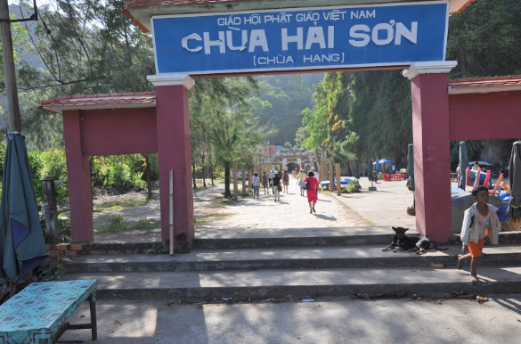 Chùa Hang Chùa Hang