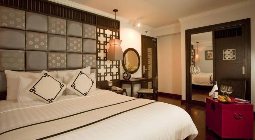 Khách sạn phố cổ Church Boutique Hotel Hàng Trống