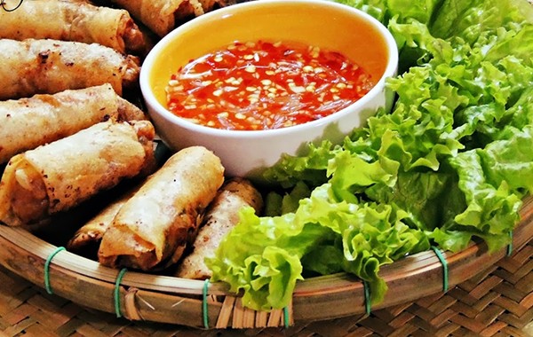 Đặc sản Hà Tĩnh: Ram bánh mướt Đặc sản Hà Tĩnh: Ram bánh mướt