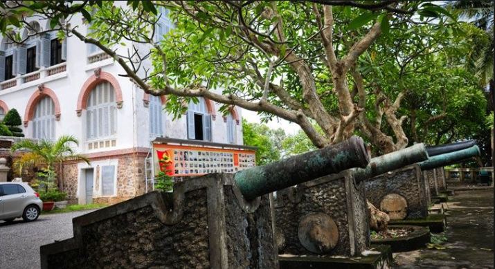 Một trong khu du lịch núi lớn vũng tàu Một trong khu du lịch núi lớn vũng tàu