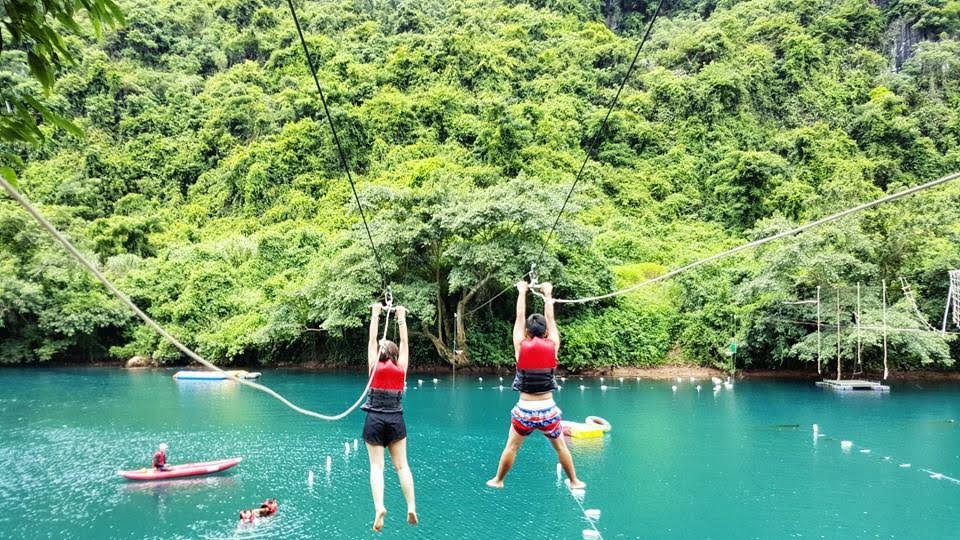 Trải nghiệm khá mới mẻ và thu hút khách nước ngoài là trò mạo hiểm Zipline 02