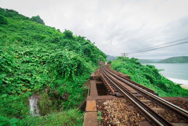 Bãi biển Đà Nẵng - Bãi biển làng Vân 