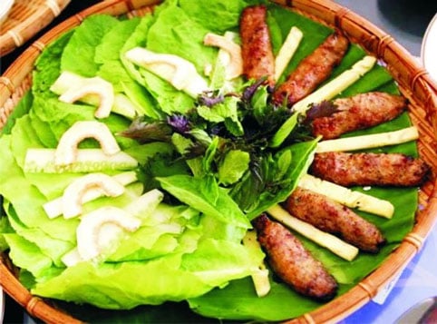 Nem lụi Huế - đặc sản Huế