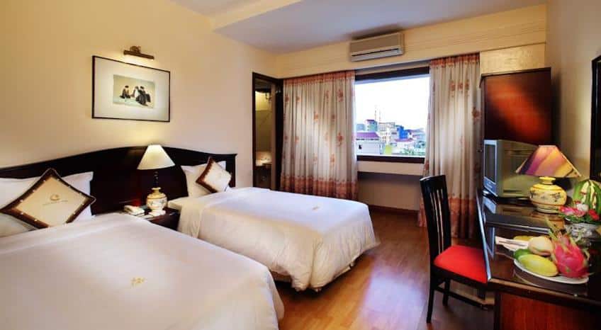 Century Riverside Hotel Hue 02