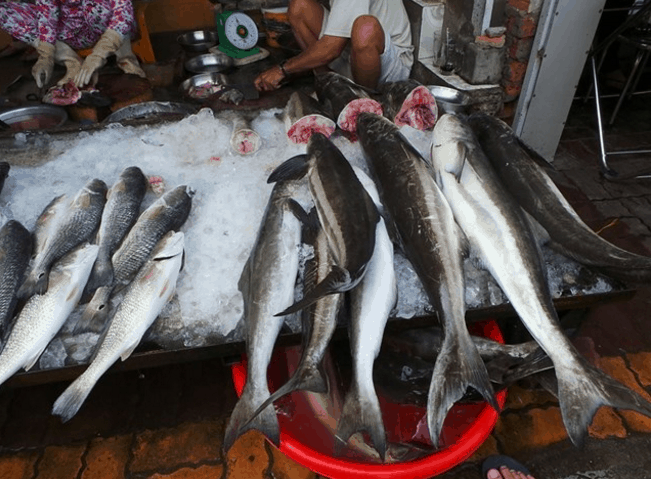 Đặc sản ở chợ Cô Giang
