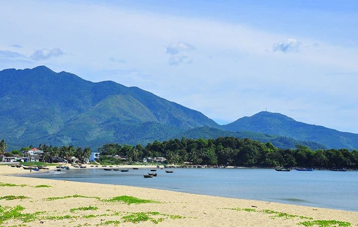 Bãi biển Xuân Thiều Đà Nẵng 