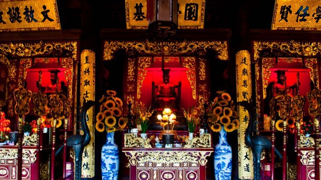 Ban thờ 3 vị vua trong Văn Miếu Quốc Tử Giám