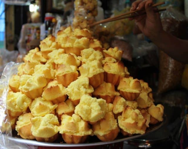 Bánh thuẫn Hội An - đặc sản làm quà
