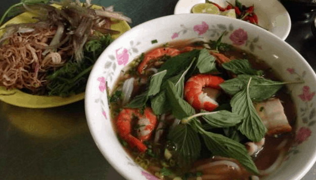Bún mắm 61 là địa chỉ ăn ngon nức tiếng ở quận 1 Sài Gòn Bún mắm 61 là địa chỉ ăn ngon nức tiếng ở quận 1 Sài Gòn