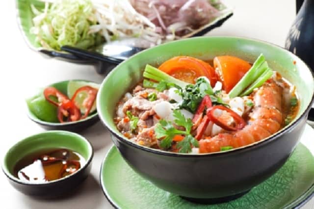  Bún súng Vũng Tàu là sự kết hợp mùi vị của ba nền văn hóa Khmer, Hoa và Việt.