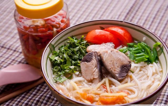 Bún cá ngừ um đặc sản quảng ngãi