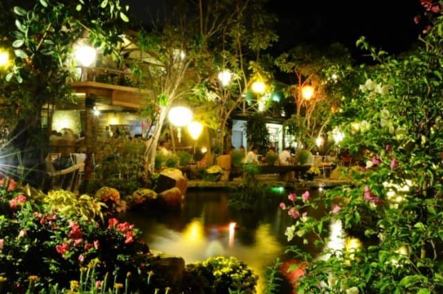 Cafe Hoa đồng nội về đêm - Những quán cafe đẹp ở Nha Trang