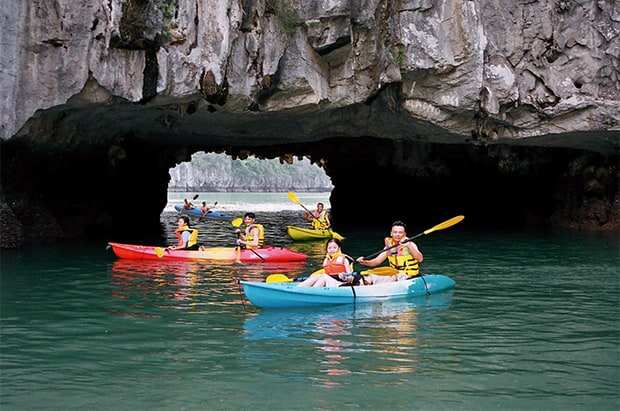 Tour chèo thuyền ở Bến En Tour chèo thuyền ở Bến En