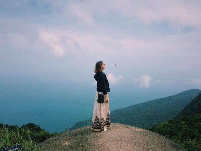 Không gian thơ mộng khi ngắm nhìn cảnh vật từ Đỉnh bàn cờ Không gian thơ mộng khi ngắm nhìn cảnh vật từ Đỉnh bàn cờ