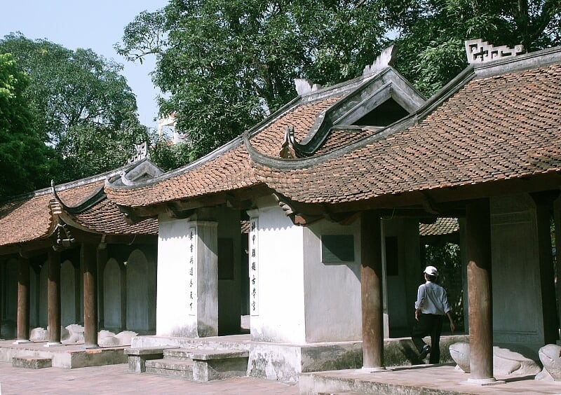 Khu nhà bia tiến sĩ