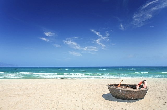 Bãi biển Đà Nẵng - biển Làng Vân