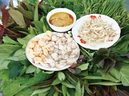 Lẩu lá rừng Gia Lai