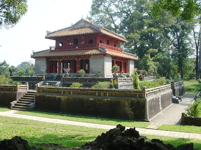 Lăng Thiệu Trị - kinh nghiệm du lịch Huế