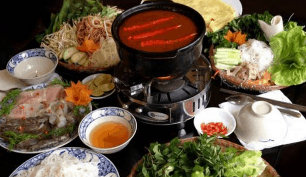 Món lẩu mắm là món ăn ngon ở quận 1 mà bạn nên thử thưởng thức Món lẩu mắm là món ăn ngon ở quận 1 mà bạn nên thử thưởng thức