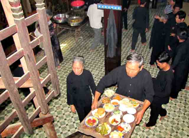 Nghi lễ được tổ chức ở Nhà lớn ông Trần (Ảnh: ST) Nghi lễ được tổ chức ở Nhà lớn ông Trần (Ảnh: ST)