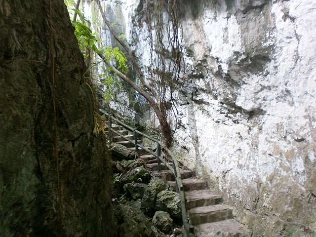 Món quà từ thiên nhiên - Núi Đá Dựng Hà Tiên