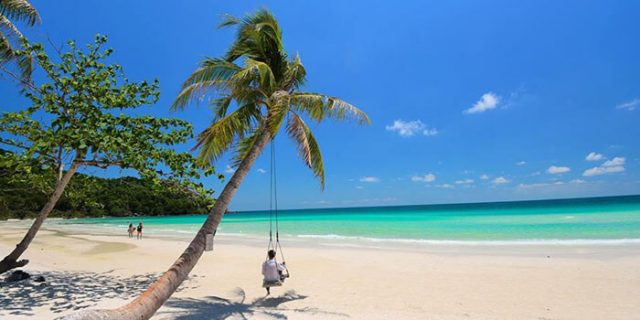 Bãi biển là nơi lý tưởng để cắm trại qua đêm Bãi biển là nơi lý tưởng để cắm trại qua đêm