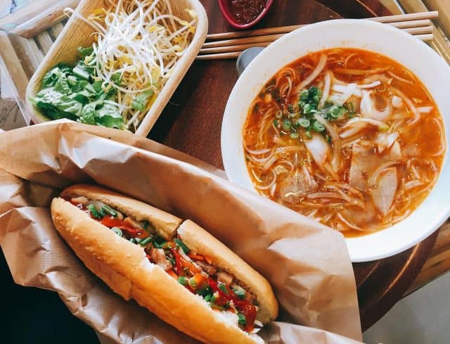 Bánh mì thịt heo quay Đà Nẵng 01