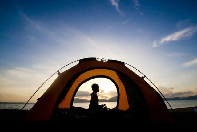 Cắm trại qua đêm ở bãi biển Thuận An 