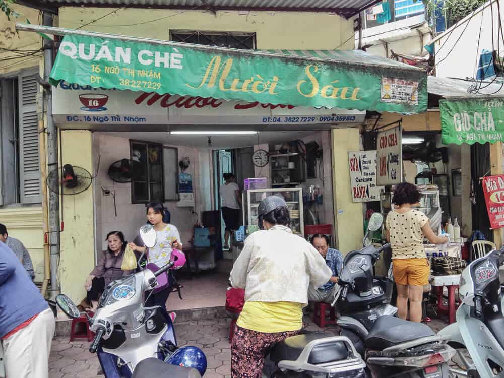 Quán chè Mười Sáu Ngô Thì Nhậm - chè ngon Hà Nội