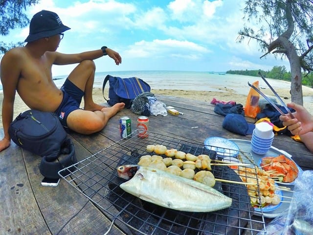 Không gian yên bình cùng món nướng tuyệt vời Không gian yên bình cùng món nướng tuyệt vời