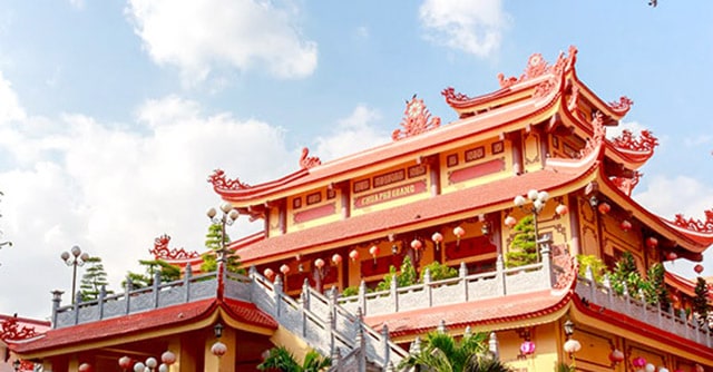 Mái chùa lợp ngói tạo hình cong đầu đao Mái chùa lợp ngói tạo hình cong đầu đao