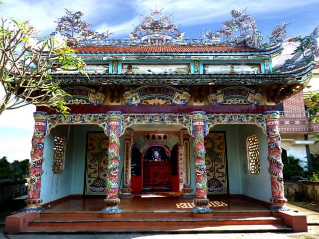 Địa điểm du lịch quanh biển Thuận An 