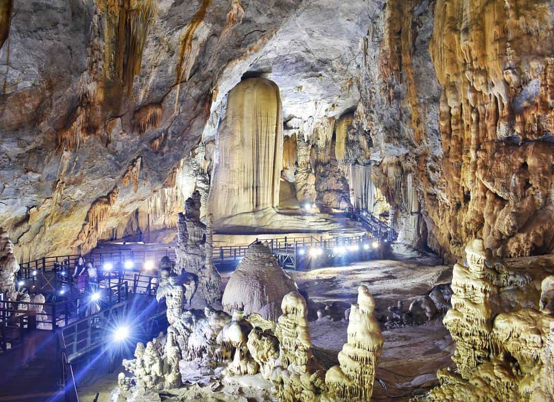 Nhũ đá bên trong động Thiên Đường 02 Nhũ đá bên trong động Thiên Đường 02