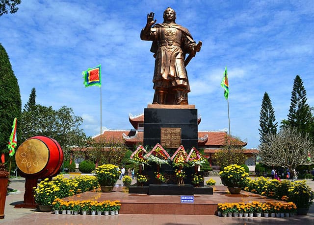 Khung cáº£nh bÃªn ngoÃ i báº£o tÃ ng Quang Trung (áº¢nh: ST)