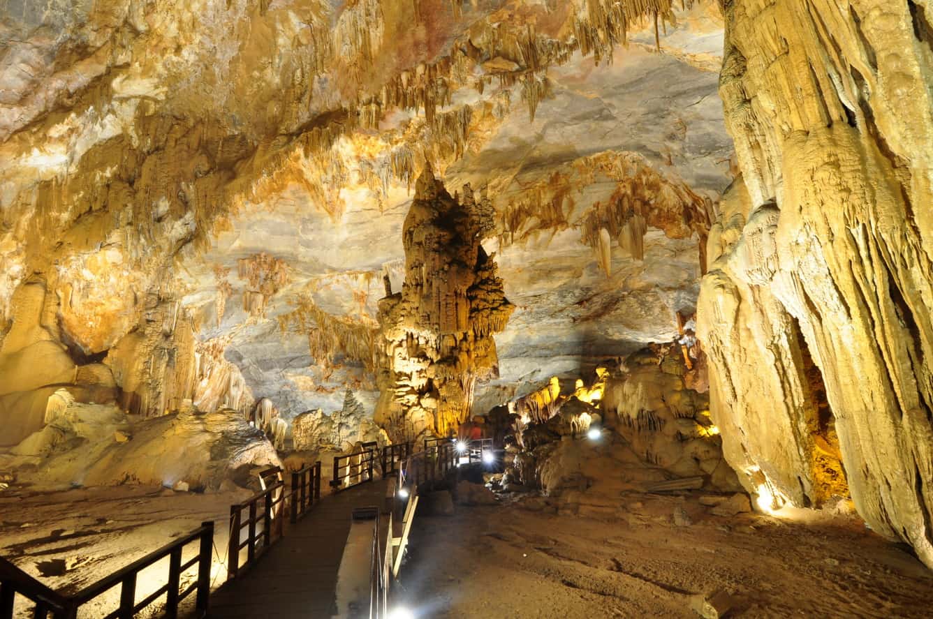 Nhũ đá bên trong động Thiên Đường Nhũ đá bên trong động Thiên Đường