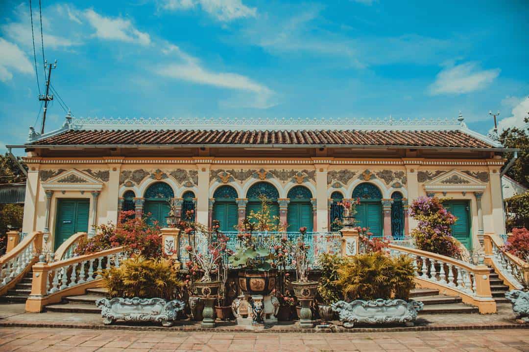 Toàn cảnh ngôi nhà cổ Toàn cảnh ngôi nhà cổ