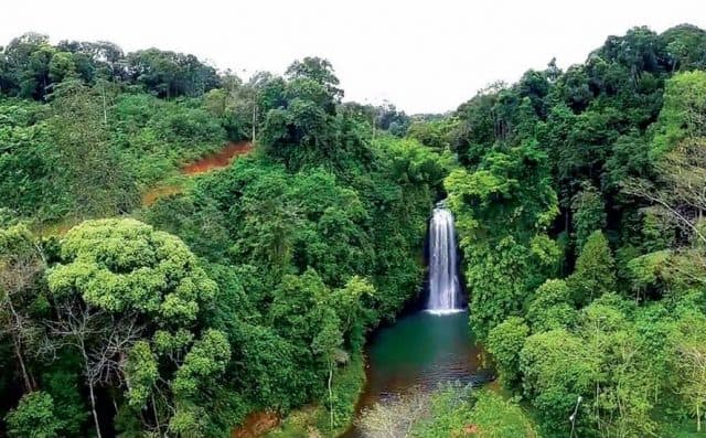 Cảm nhận làn nước mát lạnh, khí hậu tuyệt vời nơi đây thật dễ dàng làm tan chảy trái tim của mọi du khách (Ảnh sưu tầm) 