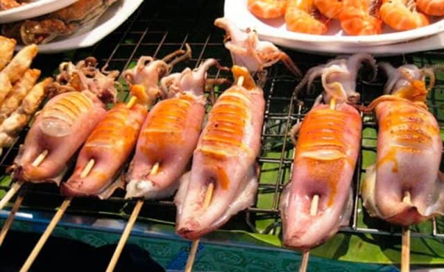 Câu mực đêm là một trải nghiệm thú vị (Ảnh sưu tầm)